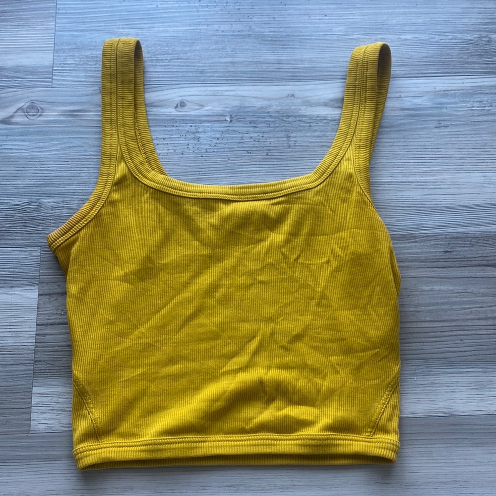 Lululemon top